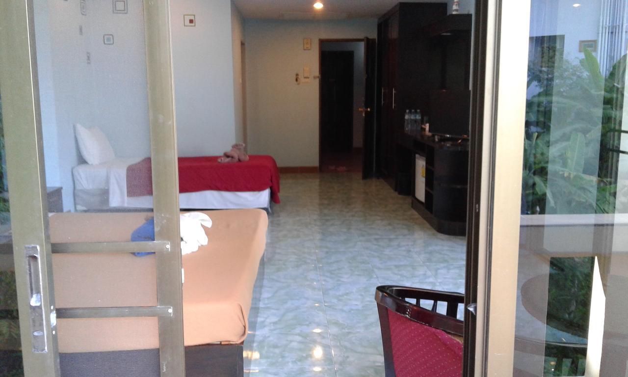 Hotel Feng Shui House Patong Esterno foto