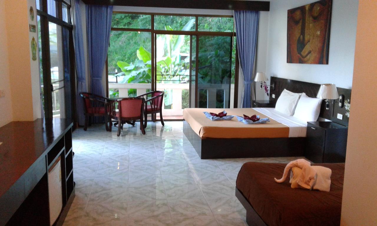 Hotel Feng Shui House Patong Esterno foto