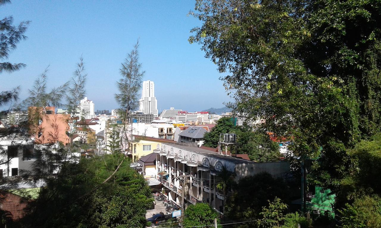 Hotel Feng Shui House Patong Esterno foto